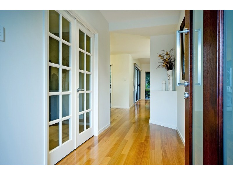 27 Scenic Crescent, Coomera QLD 4209