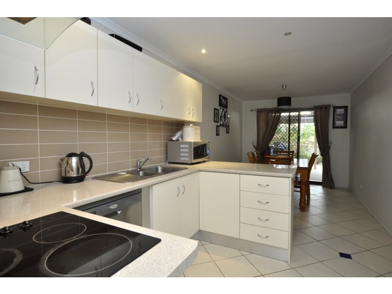 1/4 COLUMBIA COURT, Oxenford QLD 4210