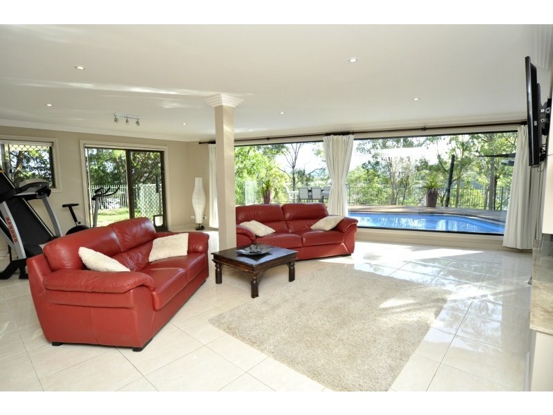 30 High Ridge Road, Gaven QLD 4211