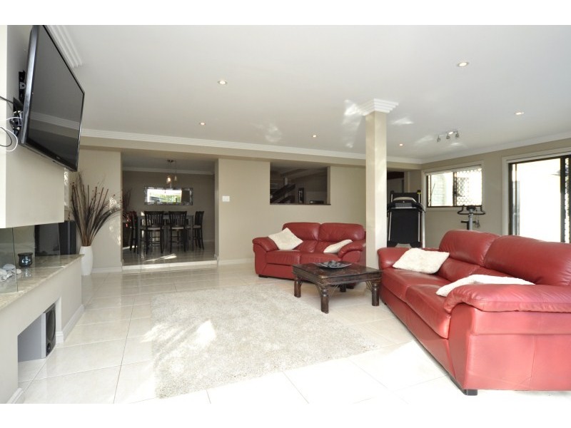 30 High Ridge Road, Gaven QLD 4211