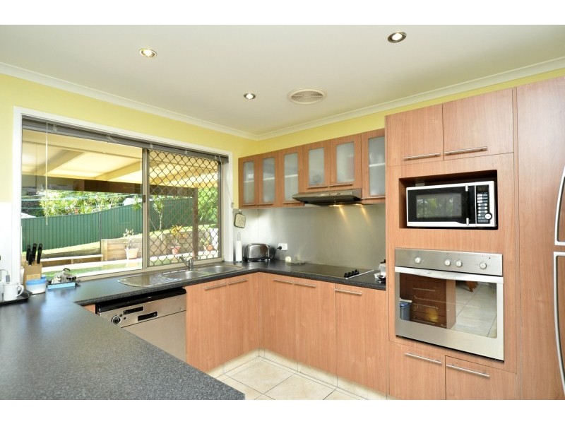 19 Lismore Drive, Helensvale QLD 4212