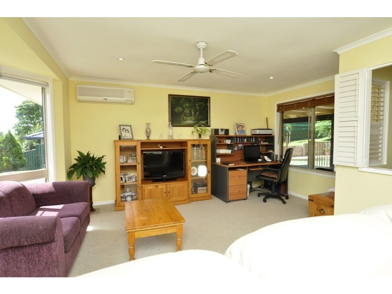 19 Lismore Drive, Helensvale QLD 4212