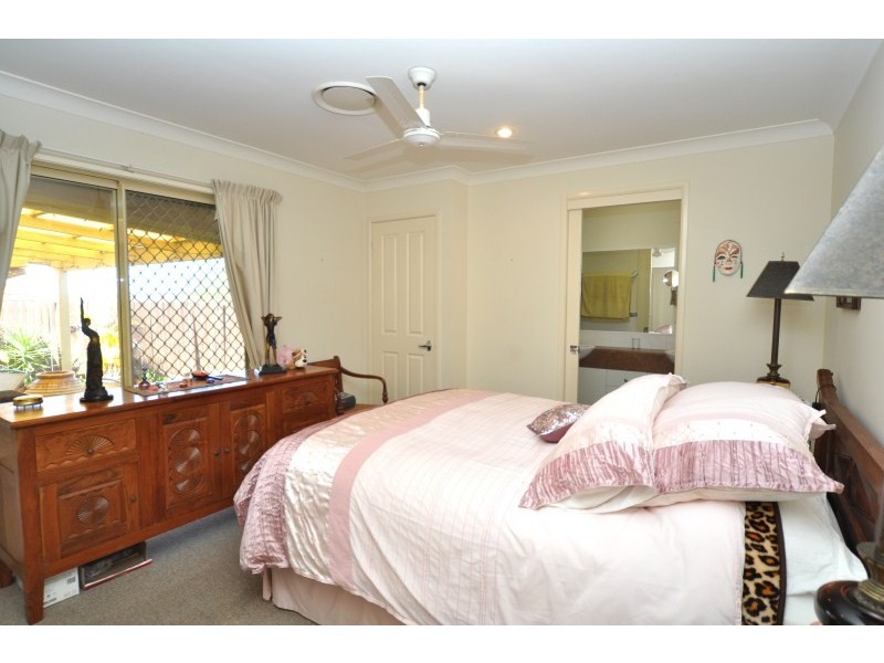 95 Lindfield Road, Helensvale QLD 4212