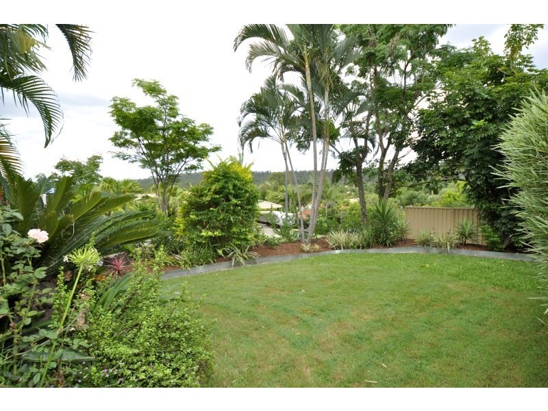 13 Broadway Drive, Oxenford QLD 4210