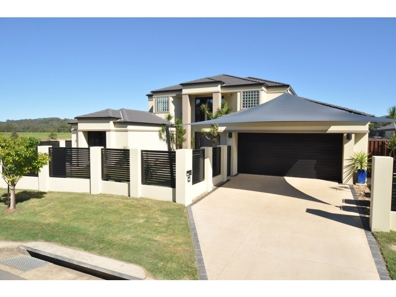 61 Brittany Drive, Oxenford QLD 4210