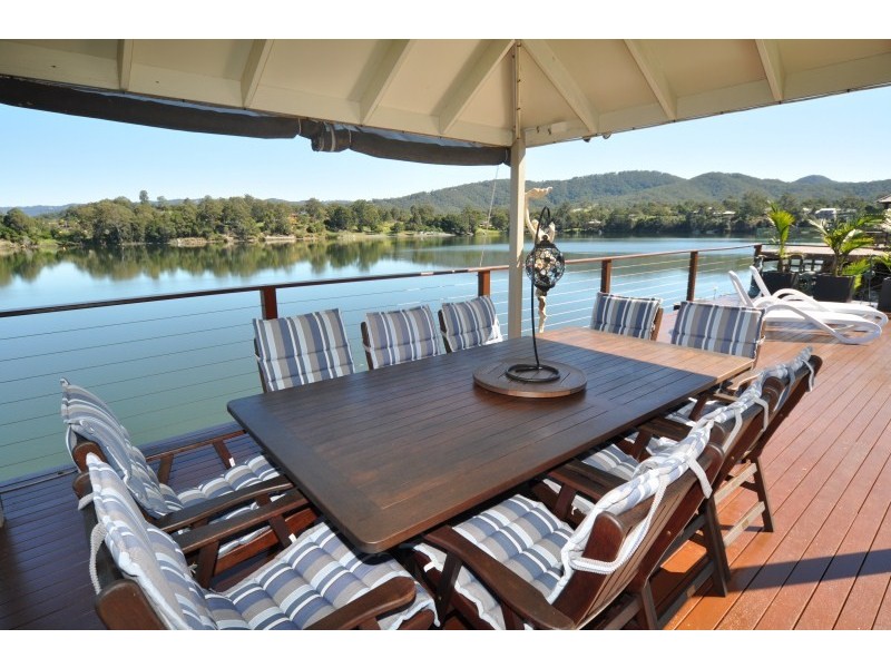 61 Brittany Drive, Oxenford QLD 4210