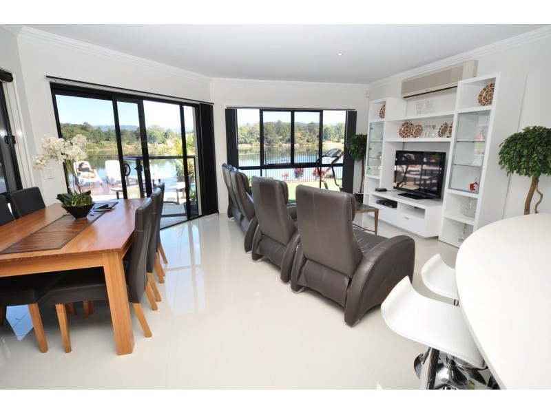 61 Brittany Drive, Oxenford QLD 4210