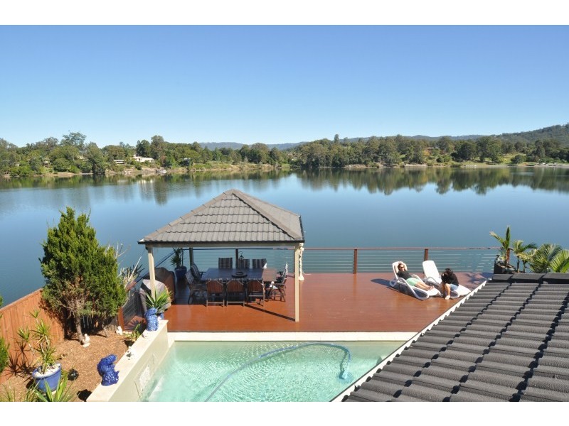 61 Brittany Drive, Oxenford QLD 4210