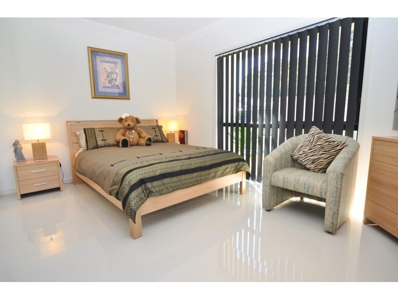 61 Brittany Drive, Oxenford QLD 4210