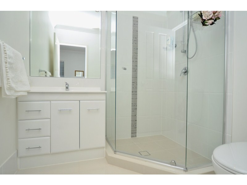 61 Brittany Drive, Oxenford QLD 4210