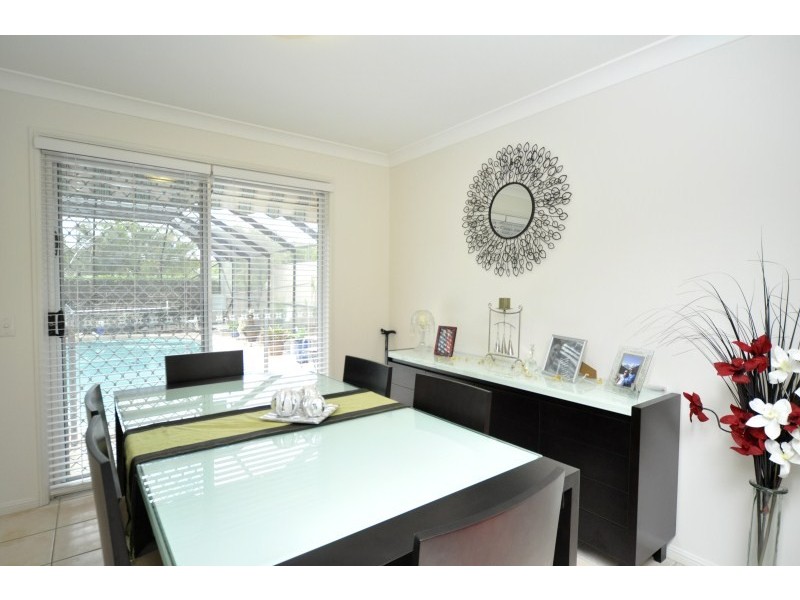 79 Parkes Drive, Helensvale QLD 4212