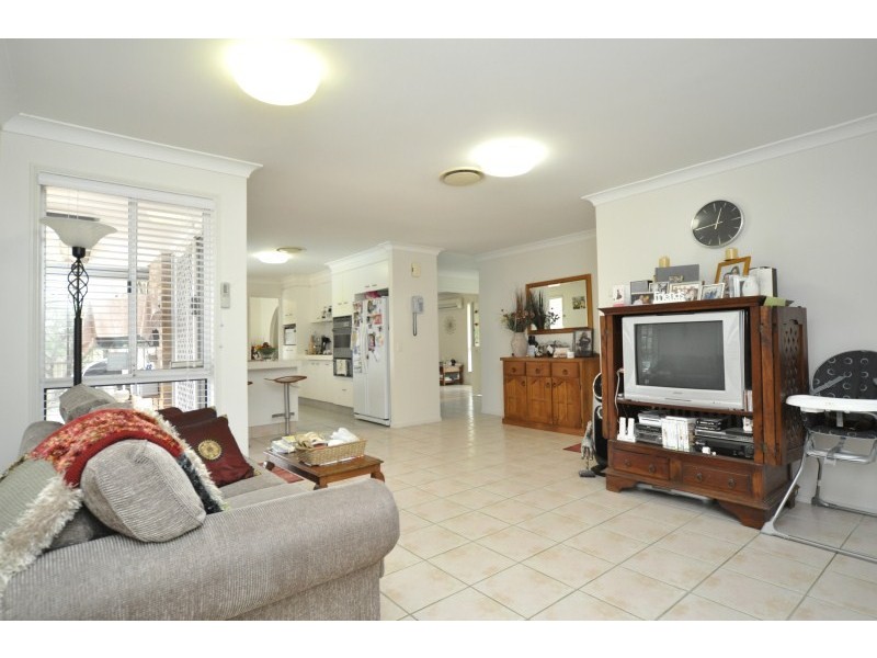 79 Parkes Drive, Helensvale QLD 4212