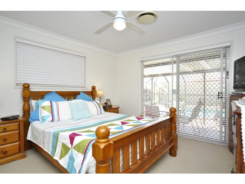 79 Parkes Drive, Helensvale QLD 4212