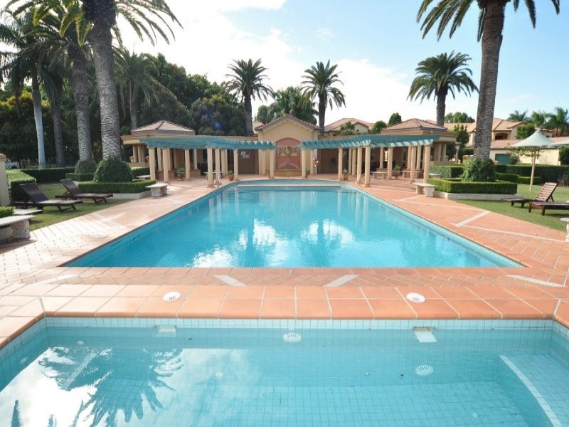 3294 The Palladian Drive, Hope Island QLD 4212