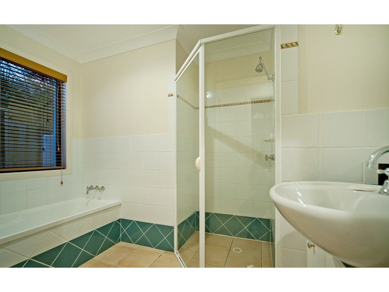 5 Ken Crescent, Monterey Keys QLD 4212