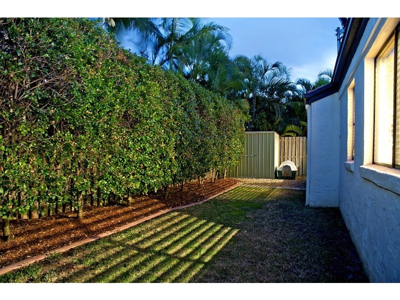 5 Ken Crescent, Monterey Keys QLD 4212