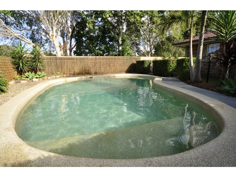 2 Roseapple Circuit, Oxenford QLD 4210