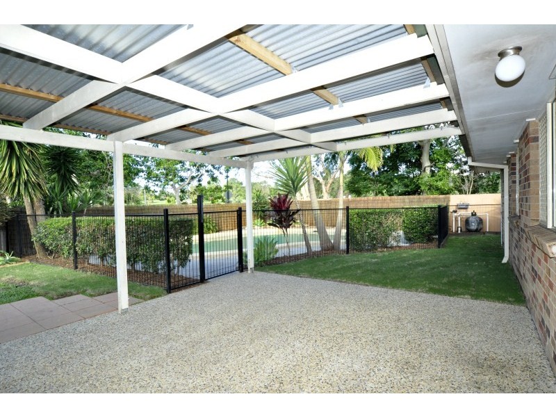 2 Roseapple Circuit, Oxenford QLD 4210