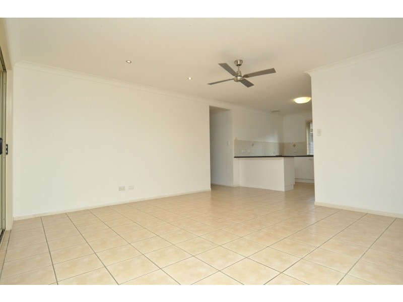 2 Roseapple Circuit, Oxenford QLD 4210