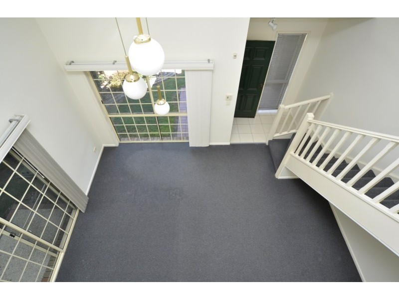 1/2 Doyalson Place, Helensvale QLD 4212