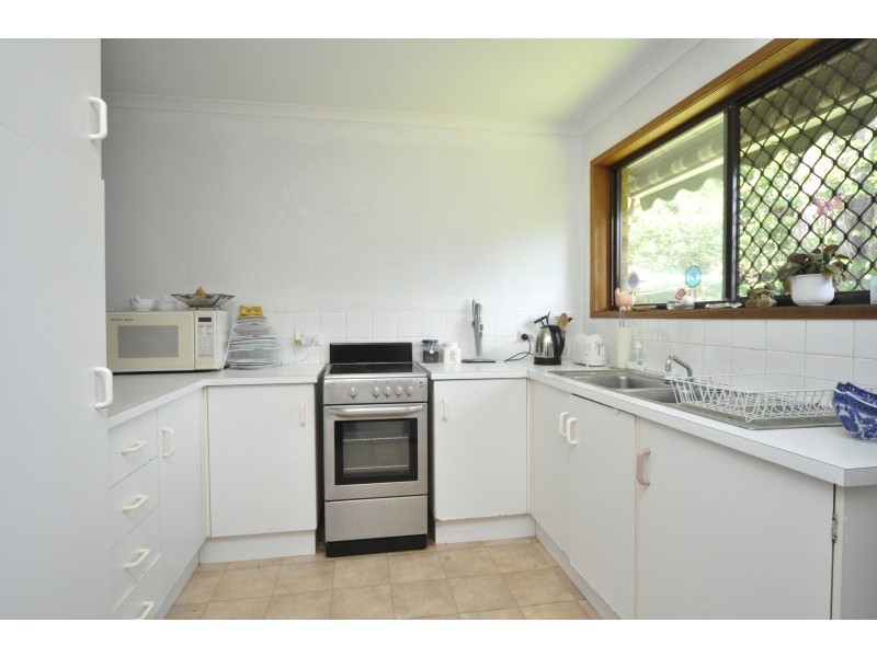 2/10 Fonda Place, Oxenford QLD 4210