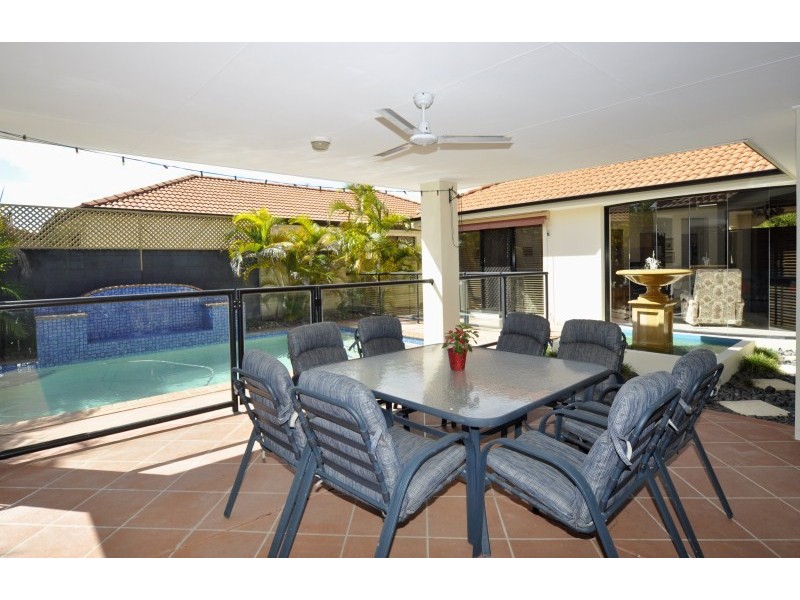 10 Dallow Crescent, Helensvale QLD 4212