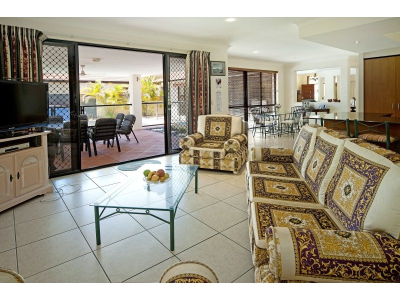 10 Dallow Crescent, Helensvale QLD 4212