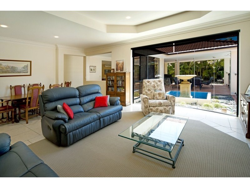 10 Dallow Crescent, Helensvale QLD 4212