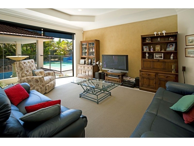 10 Dallow Crescent, Helensvale QLD 4212