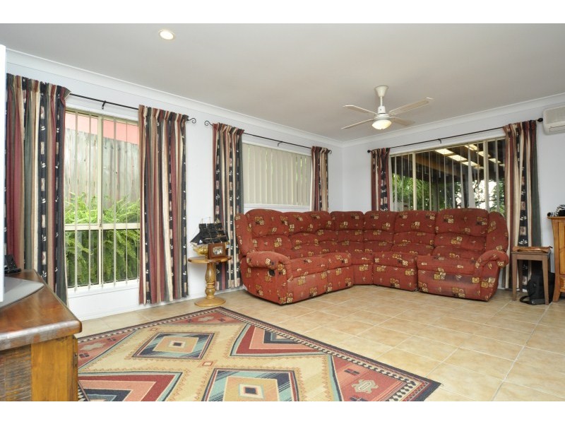 1/7 Jayden Place, Molendinar QLD 4214