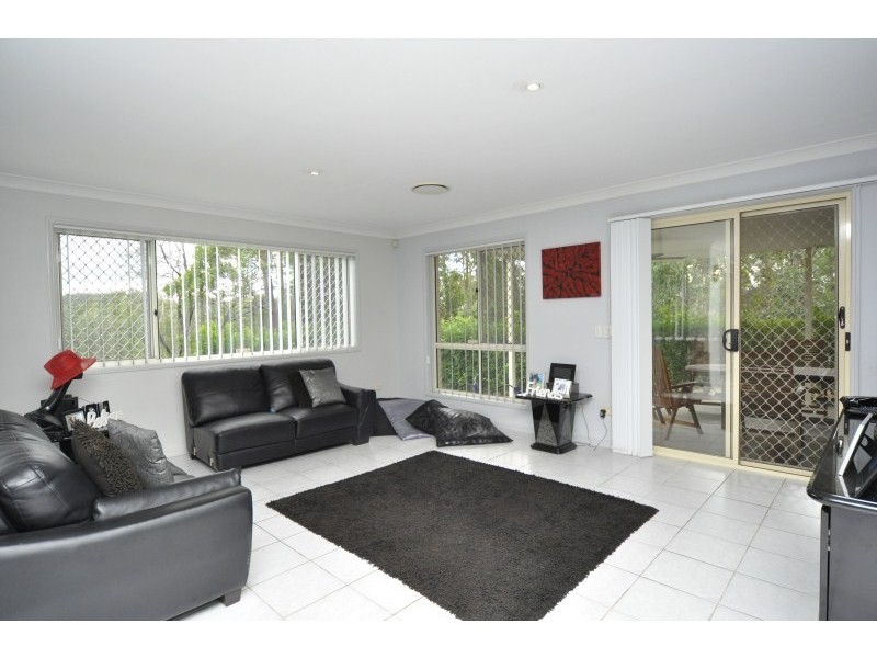38 Crestridge Crescent, Oxenford QLD 4210