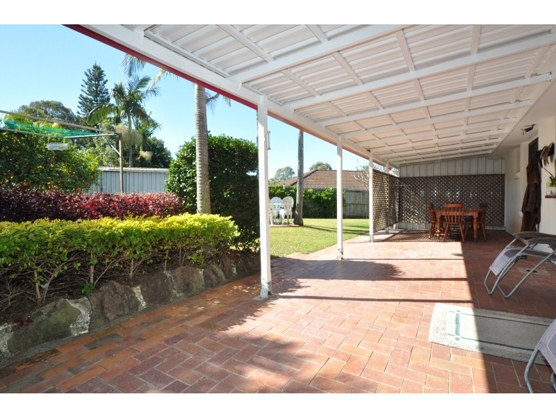 4 Narooma Place, Helensvale QLD 4212