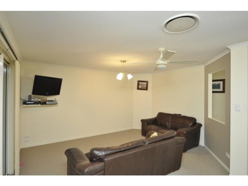 28 Roseapple Circuit, Oxenford QLD 4210
