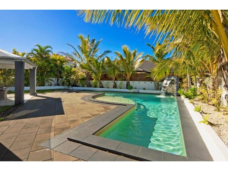 19 Waterside Esplanade, Monterey Keys QLD 4212