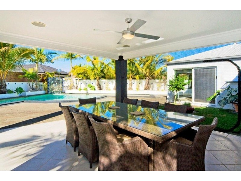 19 Waterside Esplanade, Monterey Keys QLD 4212