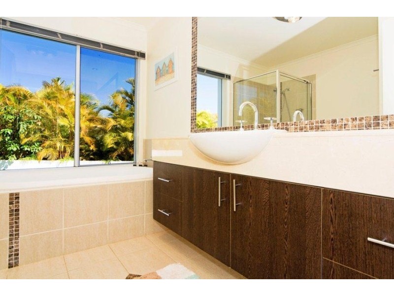 19 Waterside Esplanade, Monterey Keys QLD 4212