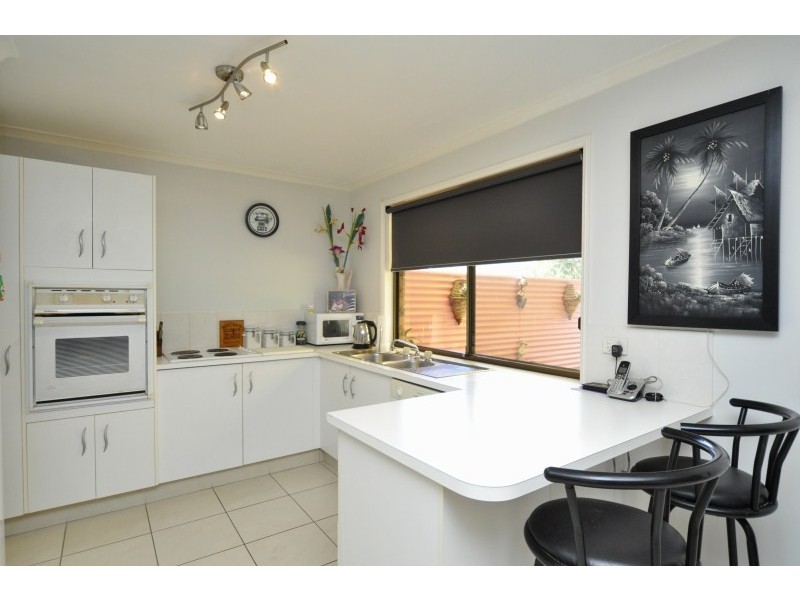 1/10 Theatre Street, Oxenford QLD 4210