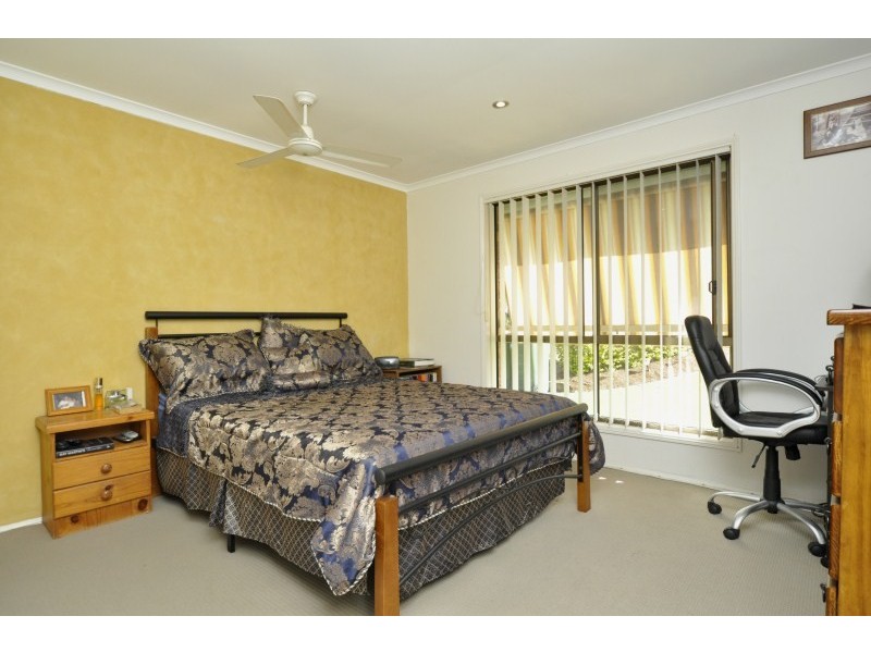 1/10 Theatre Street, Oxenford QLD 4210