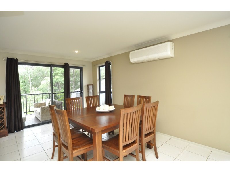 60 Cobb & Co Drive, Oxenford QLD 4210