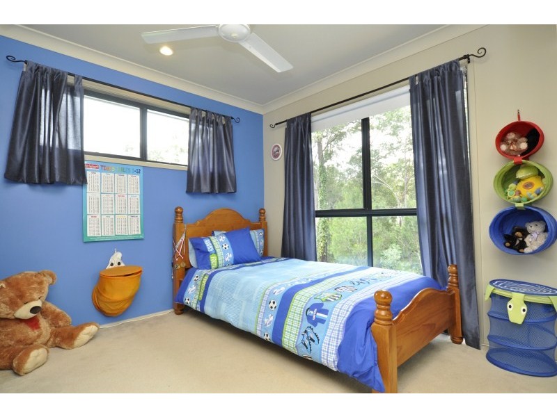 60 Cobb & Co Drive, Oxenford QLD 4210