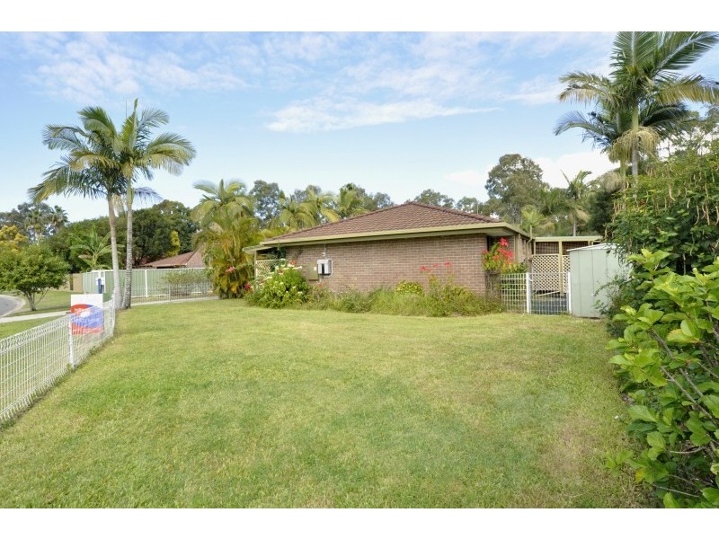 1/11 Morinda Way, Labrador QLD 4215