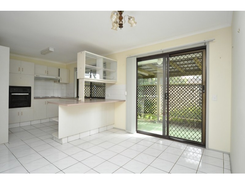 1/11 Morinda Way, Labrador QLD 4215
