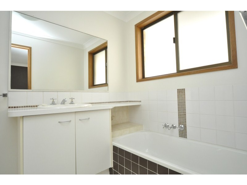 1/10 Raftery Street, Ashmore QLD 4214