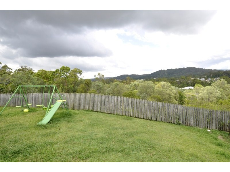 10 Guy Lane, Oxenford QLD 4210