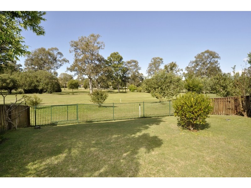 15 Wandilla Drive, Helensvale QLD 4212