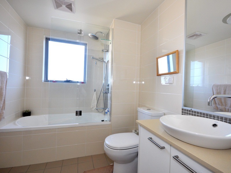 2501/111 Lindfield Road, Helensvale QLD 4212