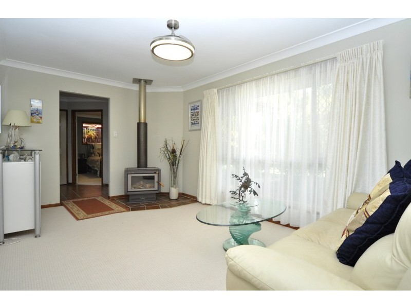 8 Singleton Court, Helensvale QLD 4212