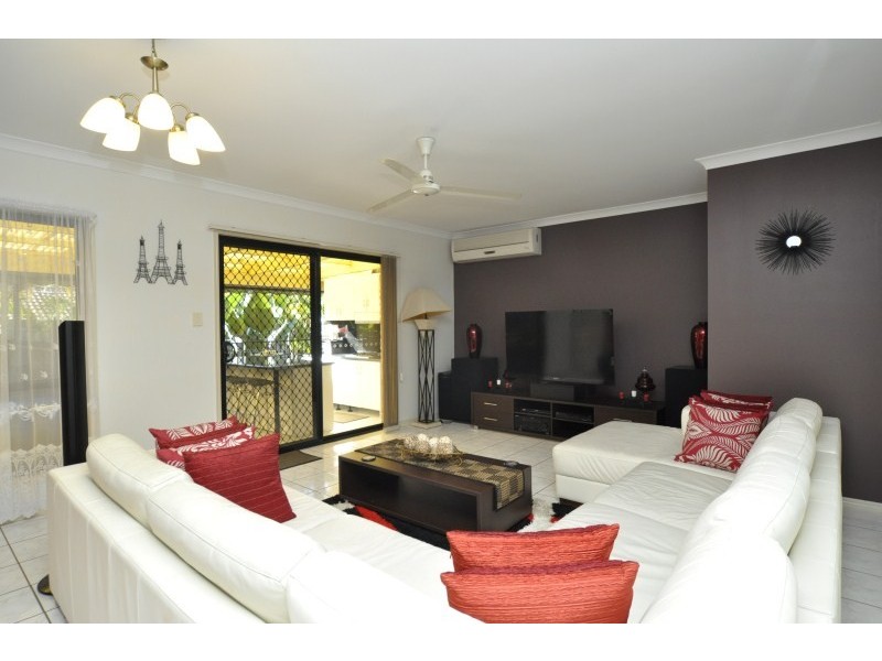 27 Easter Crescent, Pacific Pines QLD 4211