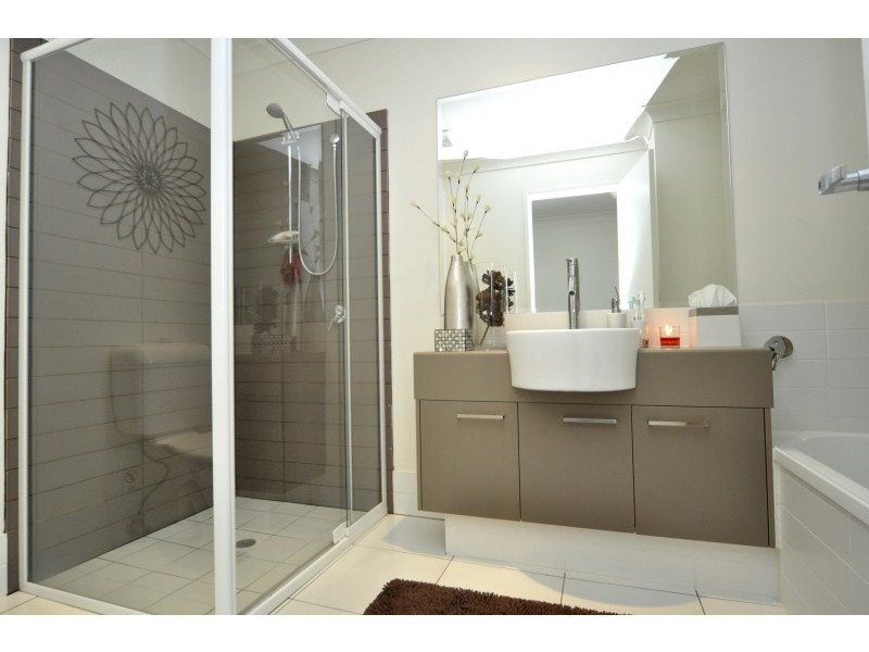 62/1 Jefferson Court, Upper Coomera QLD 4209