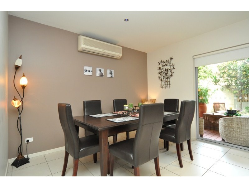 10/1 Boulton Drive, Nerang QLD 4211